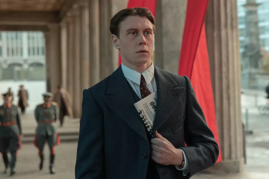 Munich The Edge of War (2021)